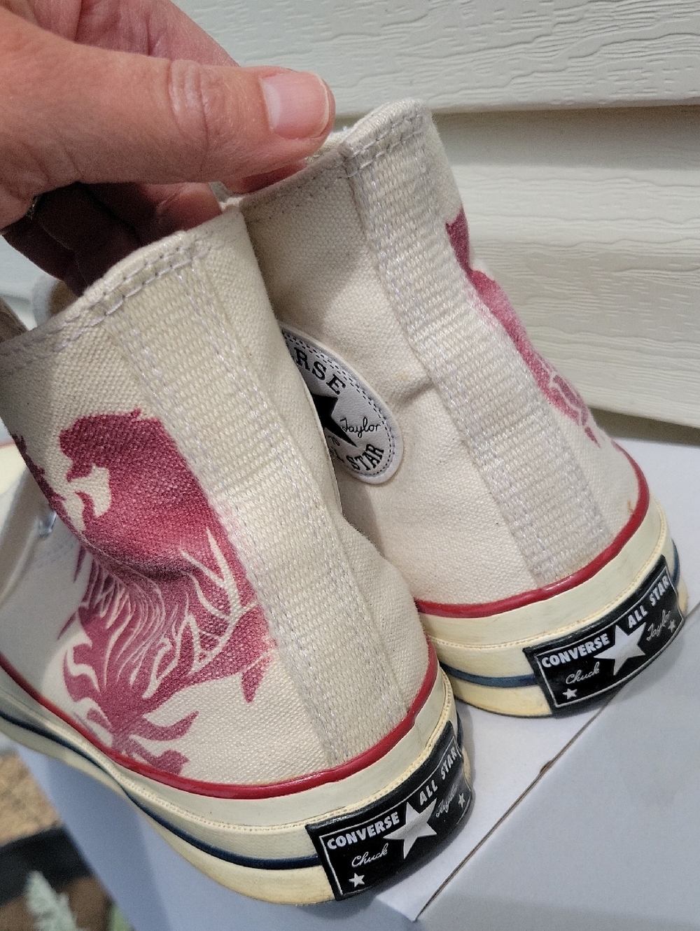 Converse Off-White High-Top Gamecock Dragon Sneakers size 7 Women's - Picture 3 of 9